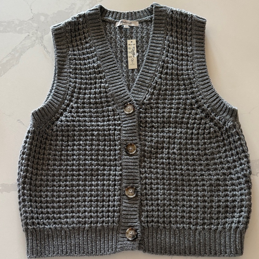 Madewell Gray Knit Women's Sweater Vest. Size small NWT